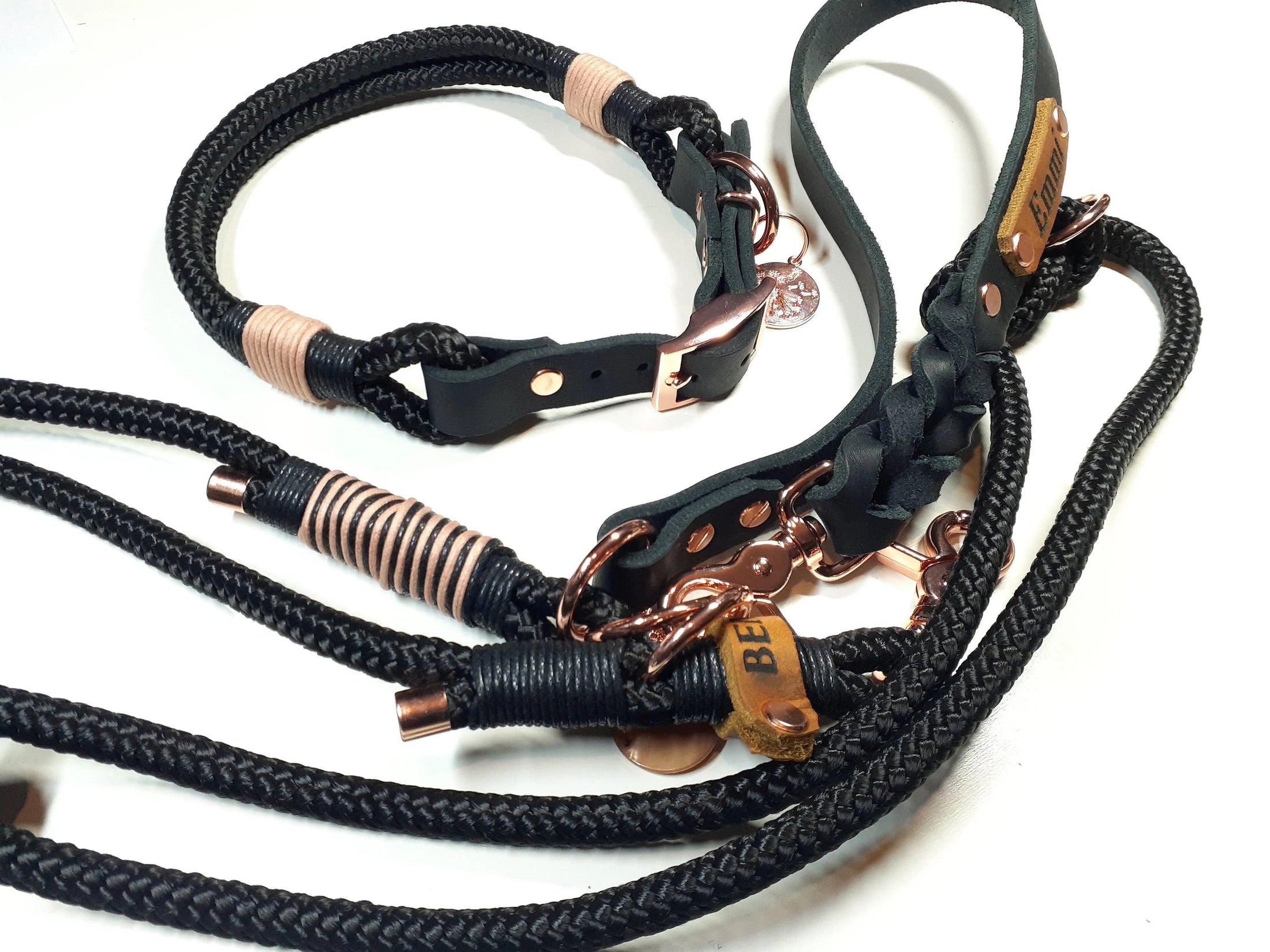 Hundehalsband Set EMMI in schwarz mit Gravur - BenzoDesign